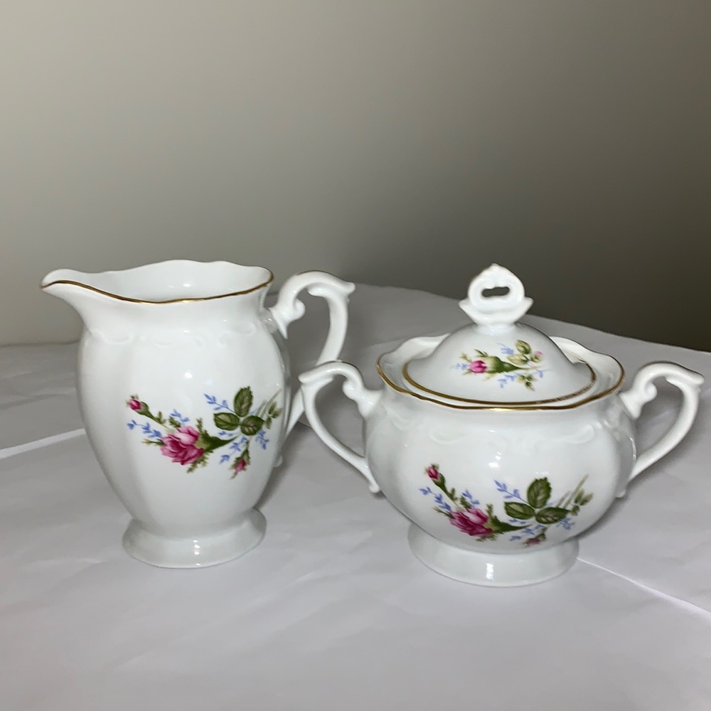 Sugar Bowl W/Lid & Creamer Poland Magestic Rose Grandma Core Floral Roses